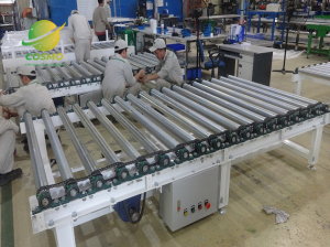 Băng tải con lăn truyền động xích