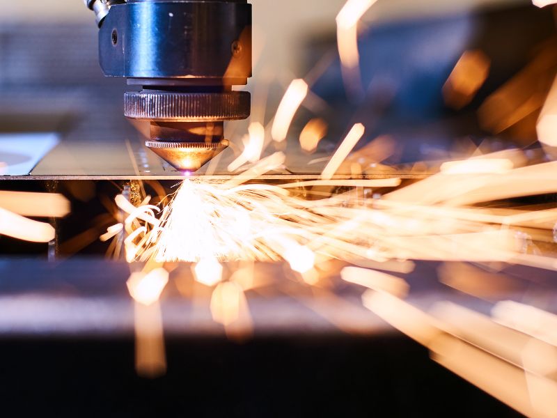 Nguyên lý hoạt động của công nghệ cắt laser
