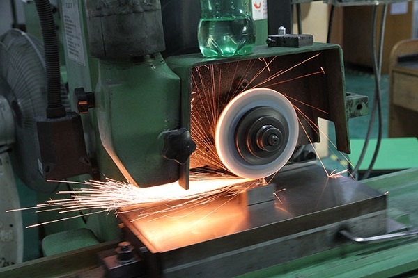 Nguyên lý hoạt động và ứng dụng thực tế của gia công mài