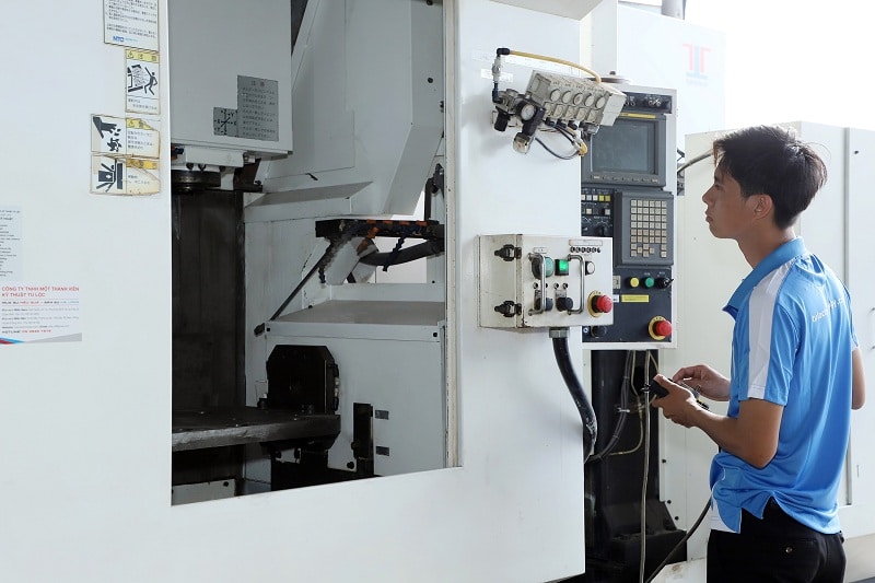 Quy trình gia công phay CNC từ thiết kế đến sản xuất sản phẩm